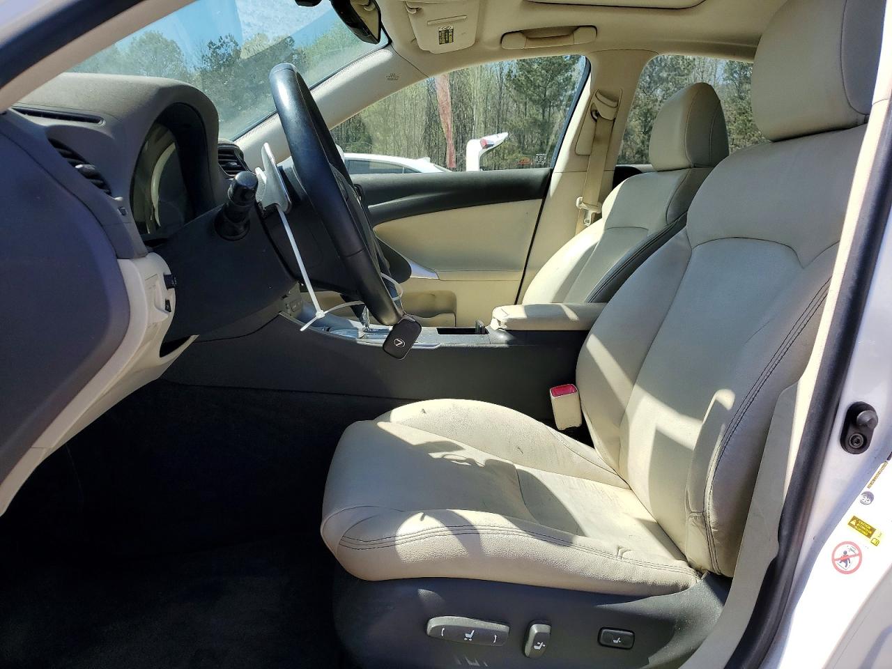 Lexus Is Base