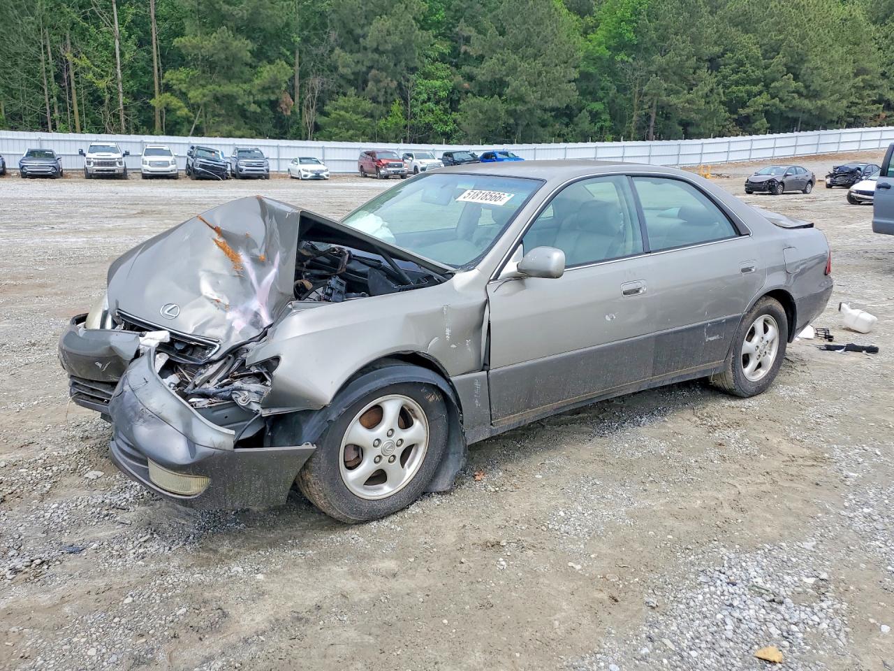 Salvage Lexus Es Image