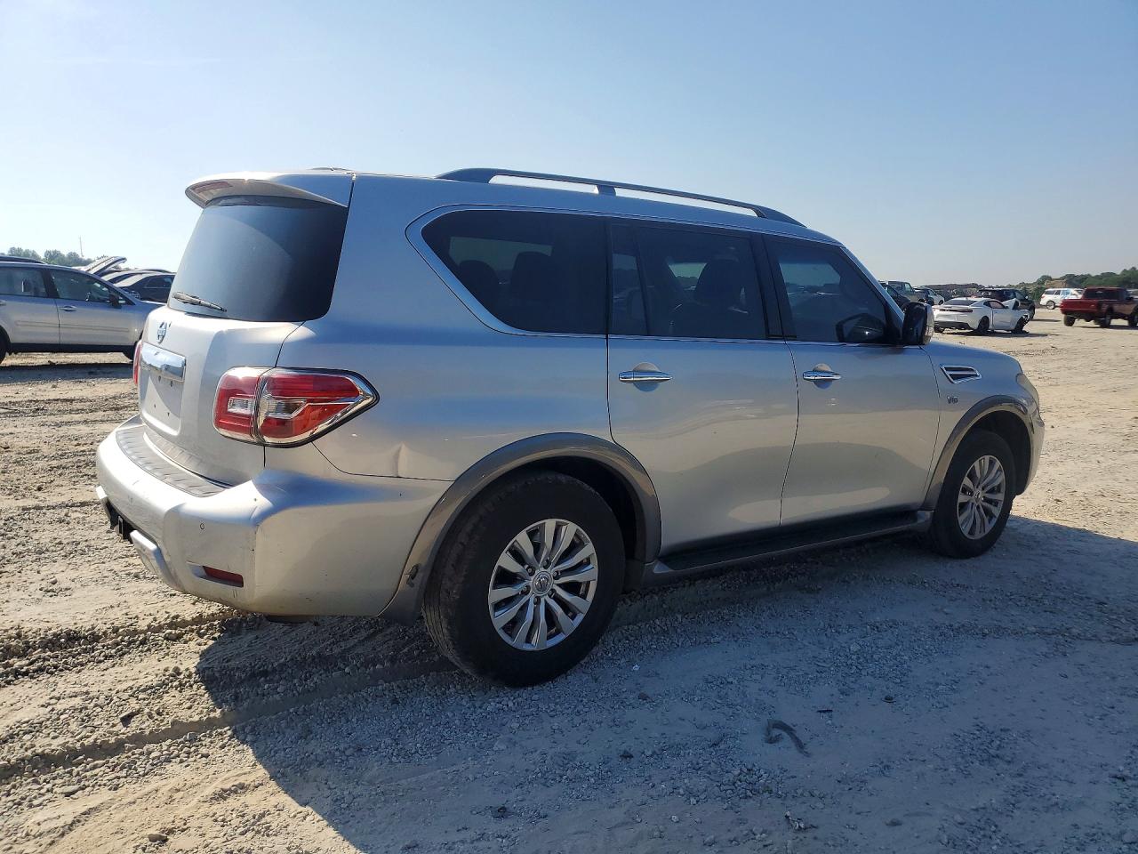 Nissan Armada Sv