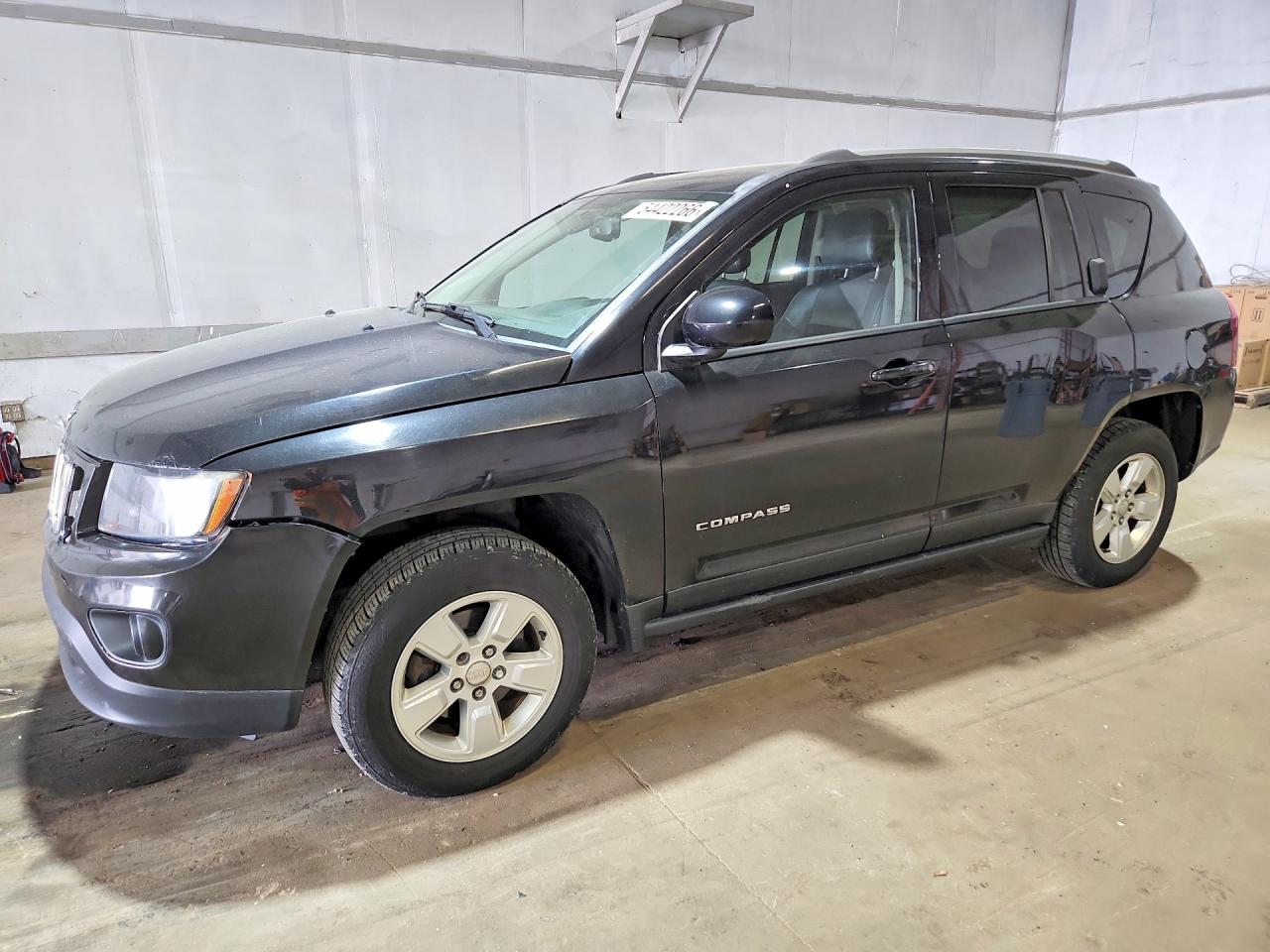 Salvage Jeep Compass Image