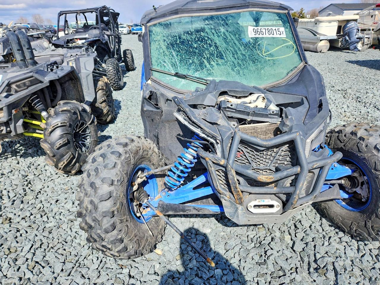 Can-Am Maverick X