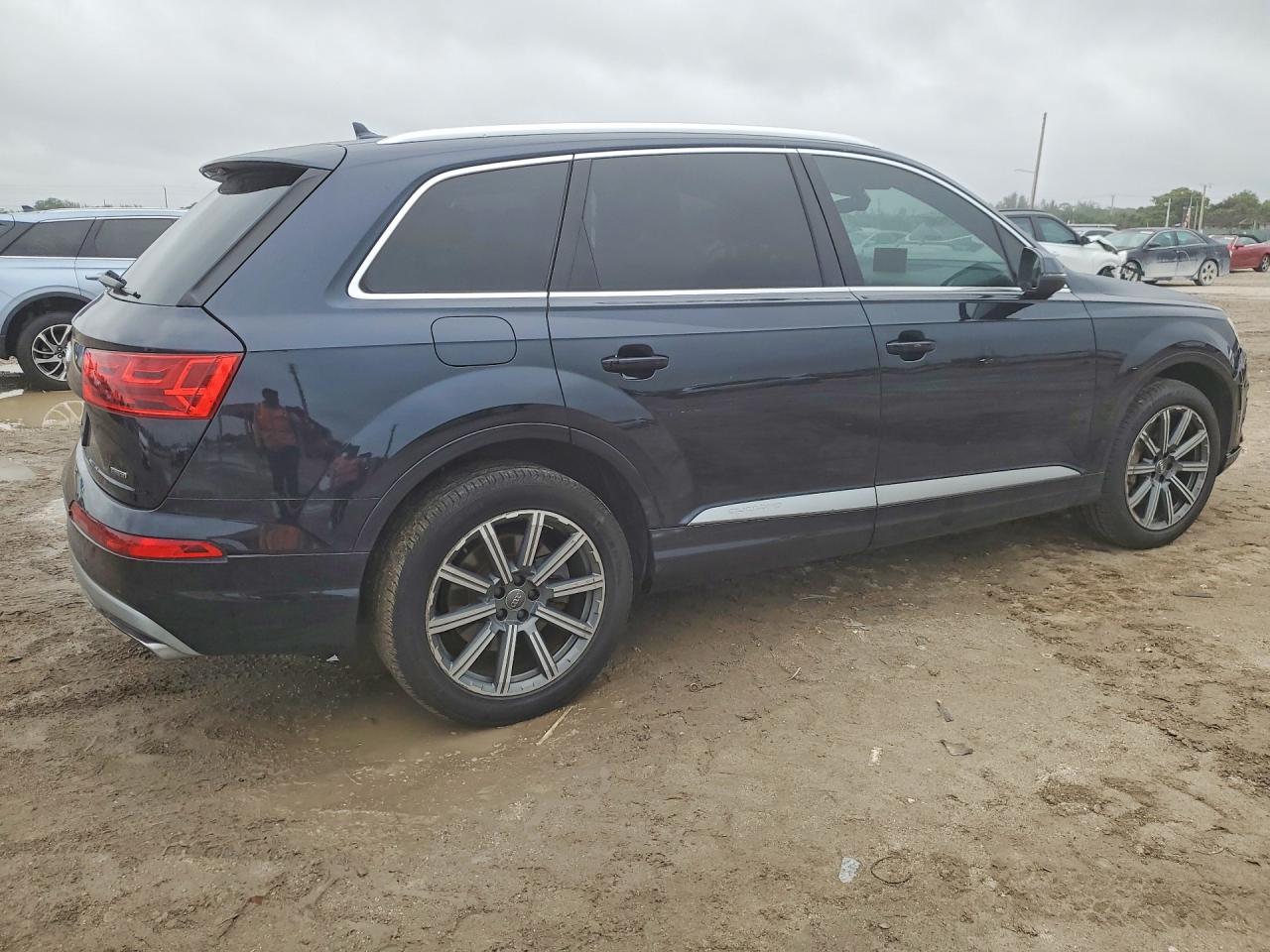Audi Q7 Premium Plus