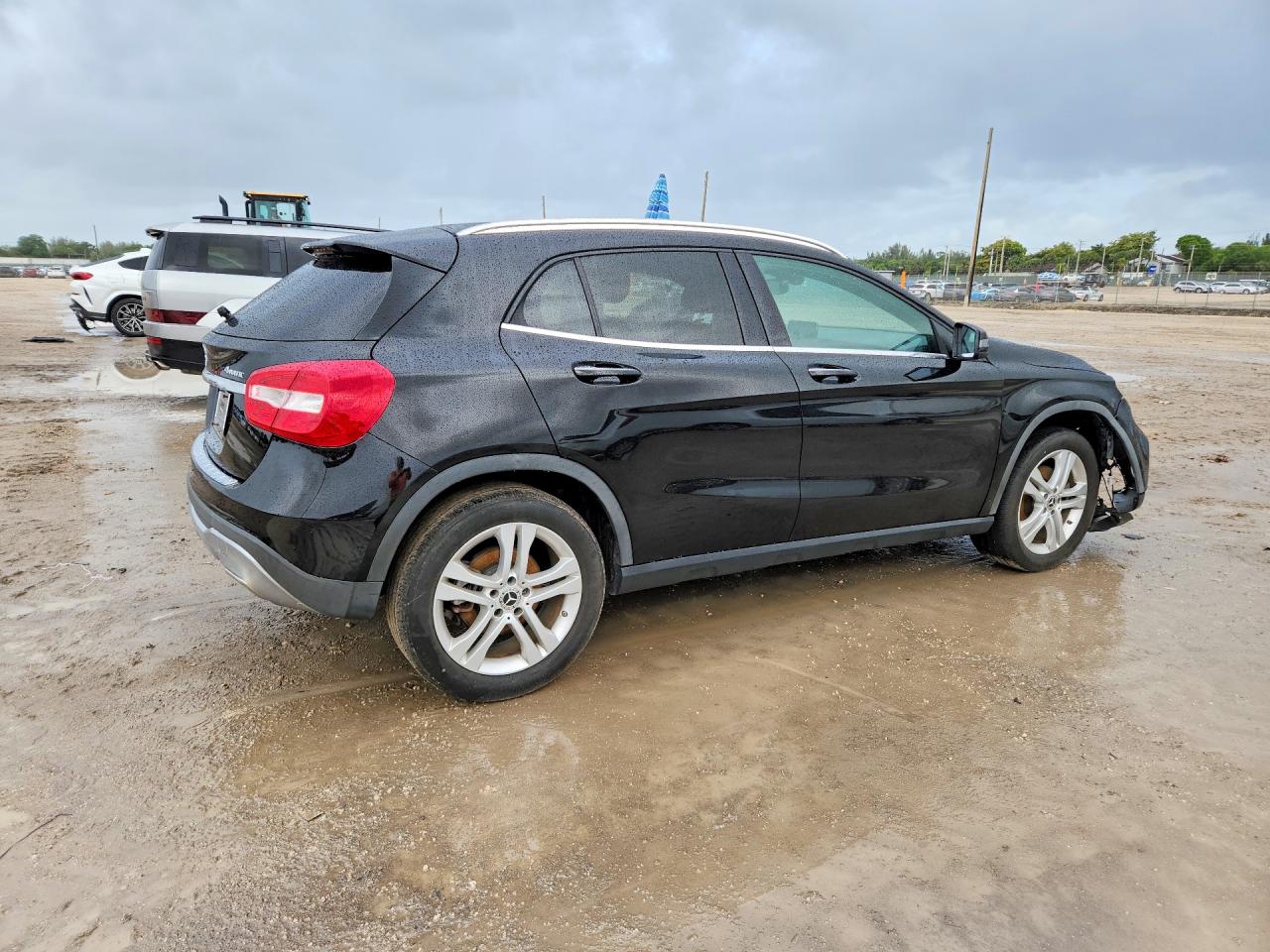 Mercedes-Benz GLA 250 4matic