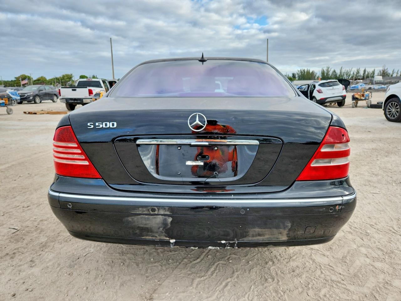Mercedes-Benz S-Class 500