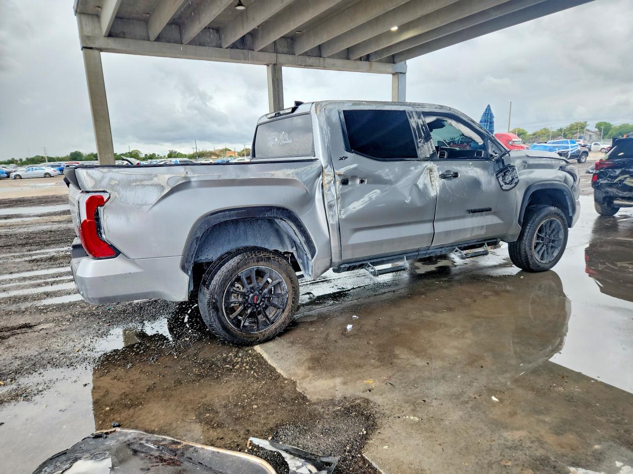 Toyota Tundra Sr5