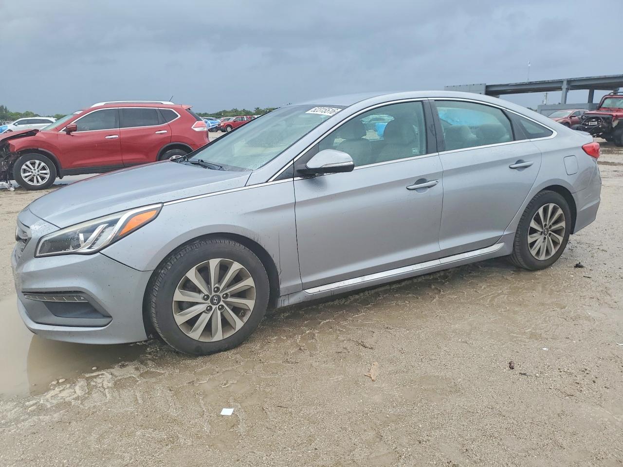 Salvage Hyundai SONATA Image