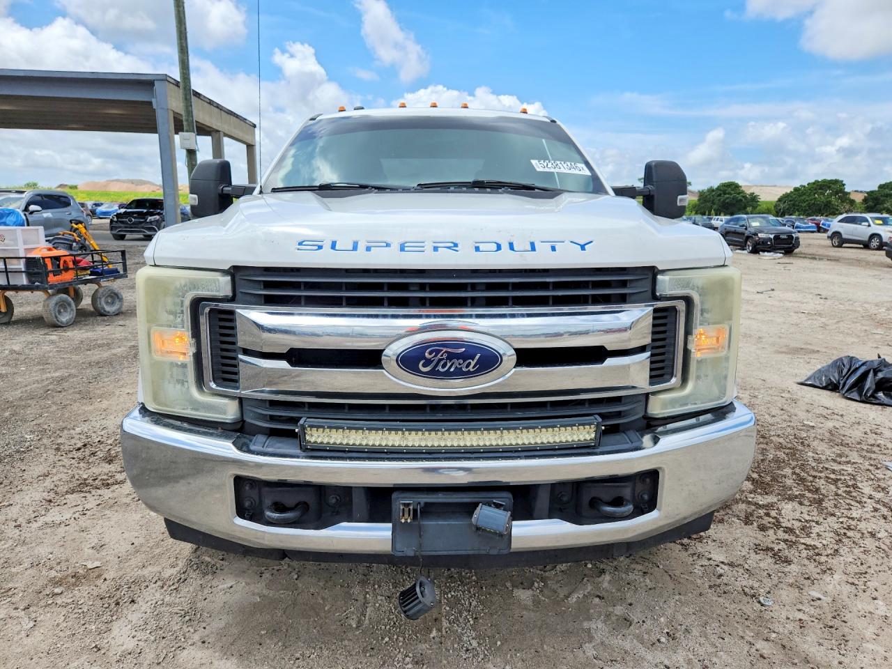Ford F-350 Super Duty