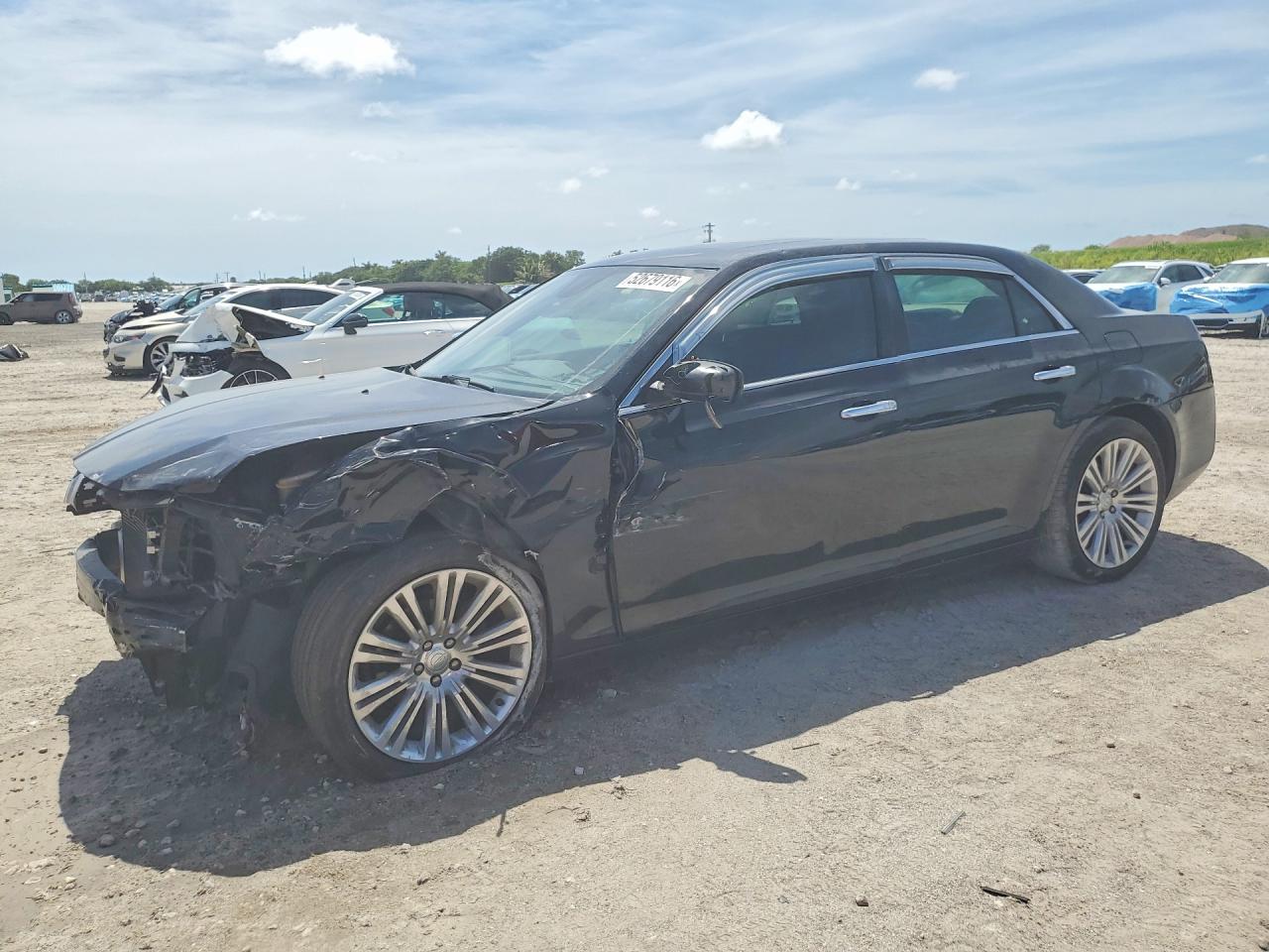 Salvage Chrysler 300 Image