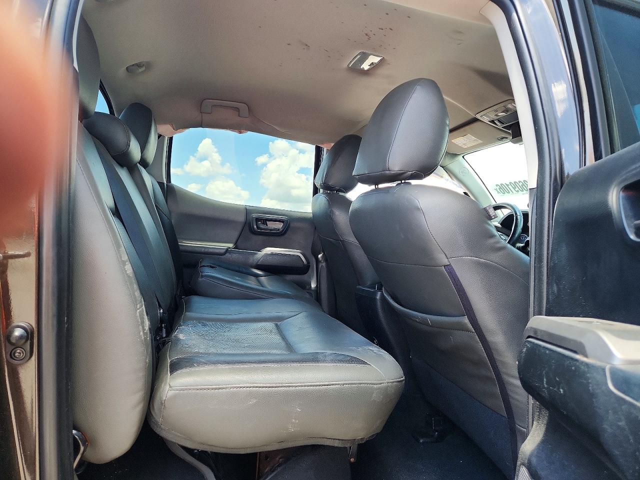 Toyota Tacoma Sr5 V6