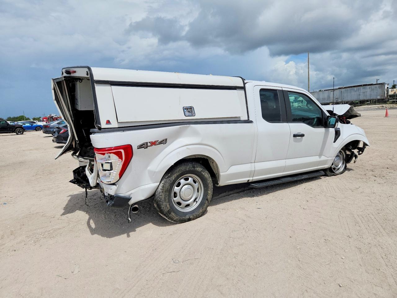 Ford F-150 Super Cab