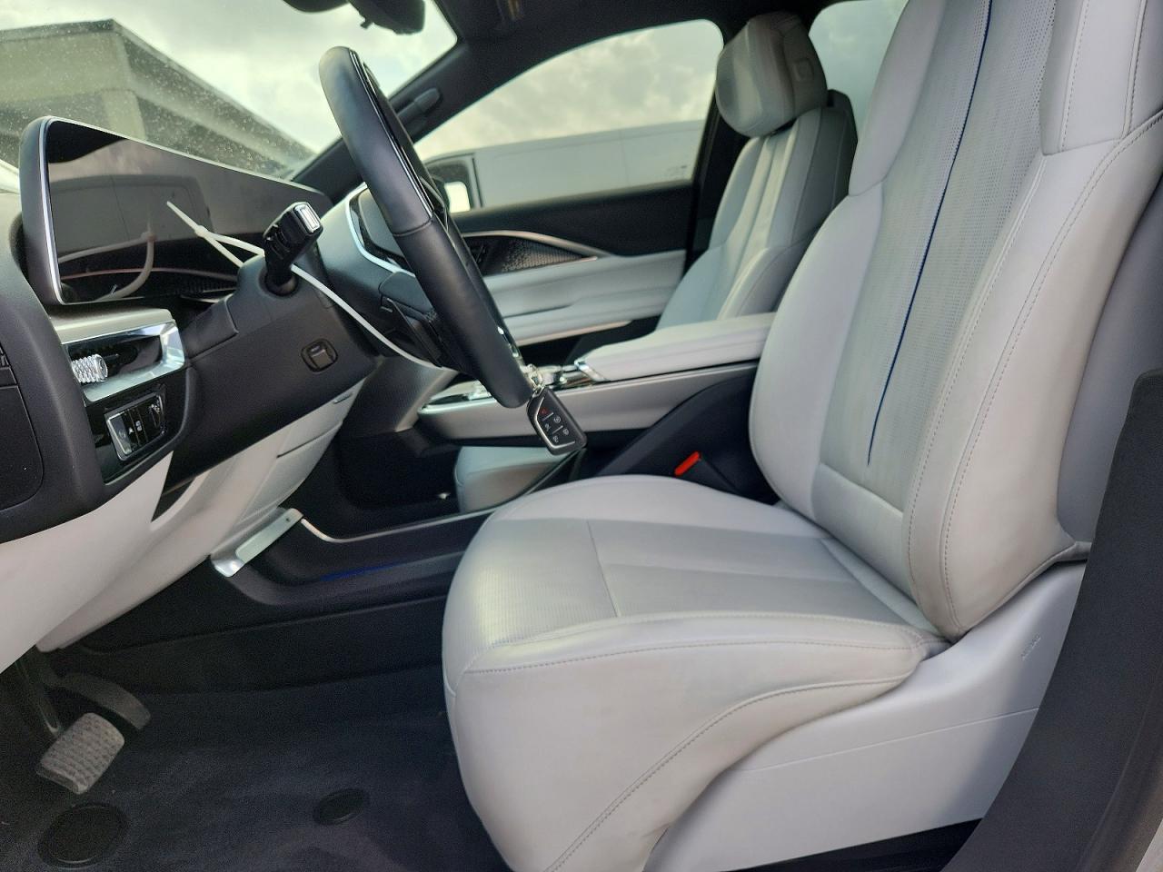 Cadillac Lyriq Luxu Luxury