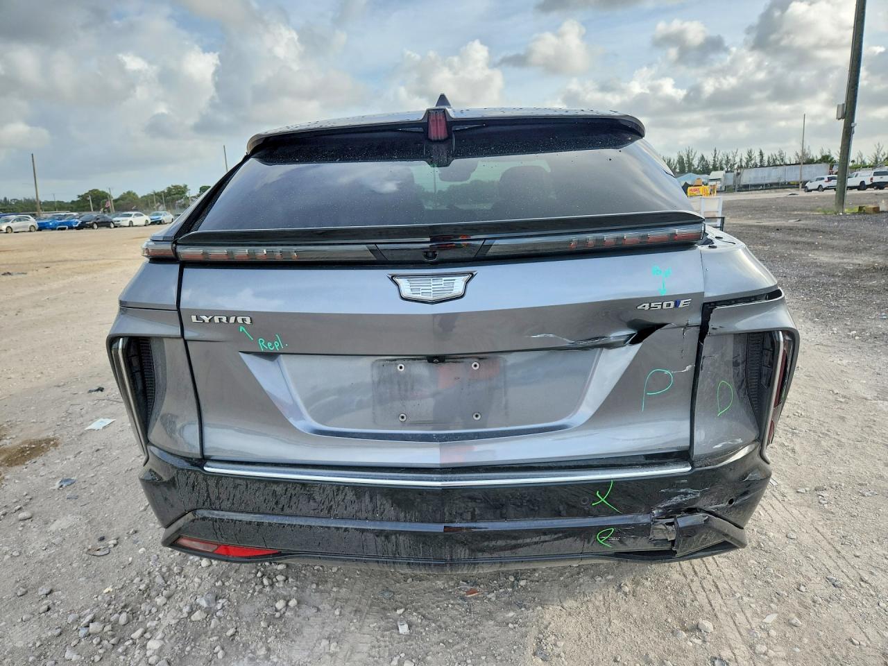 Cadillac Lyriq Luxu Luxury