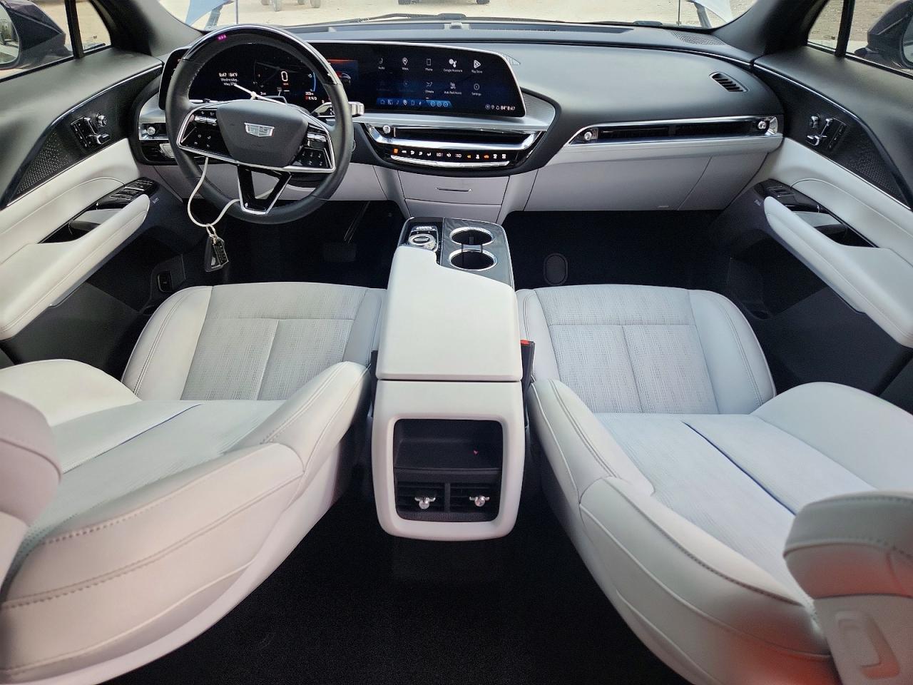 Cadillac Lyriq Luxu Luxury