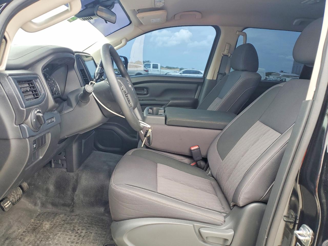 Nissan Titan S