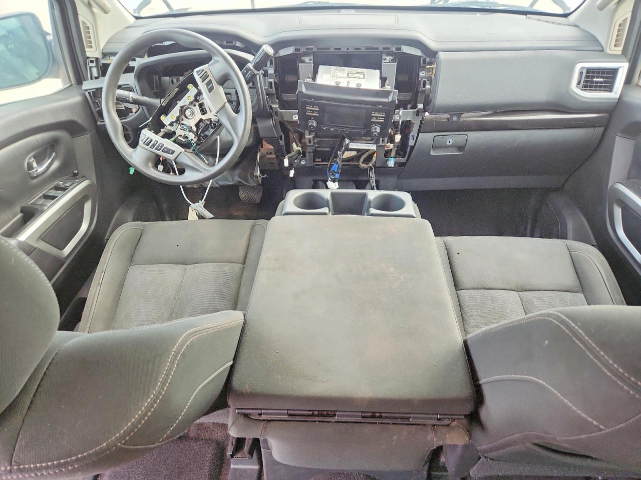 Nissan Titan S