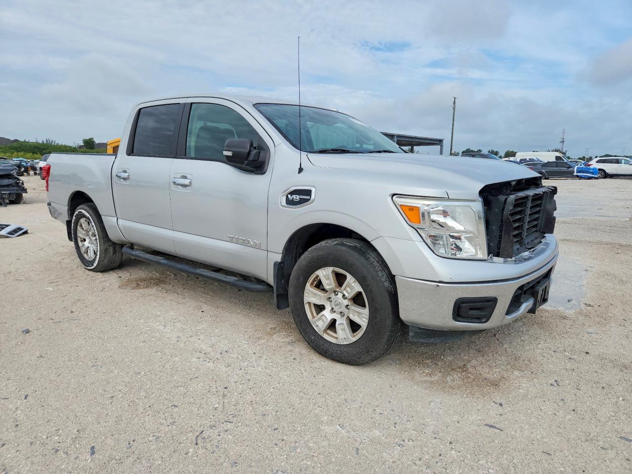 Nissan Titan S