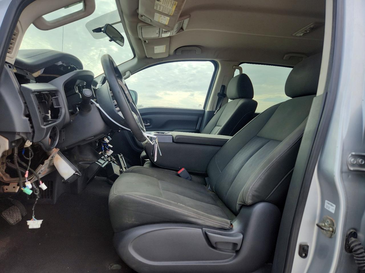 Nissan Titan S