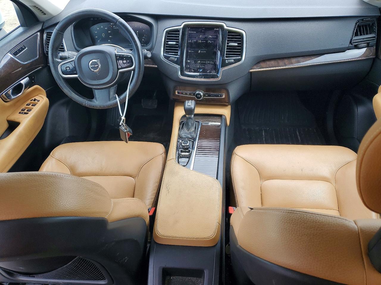 Volvo XC90 T5