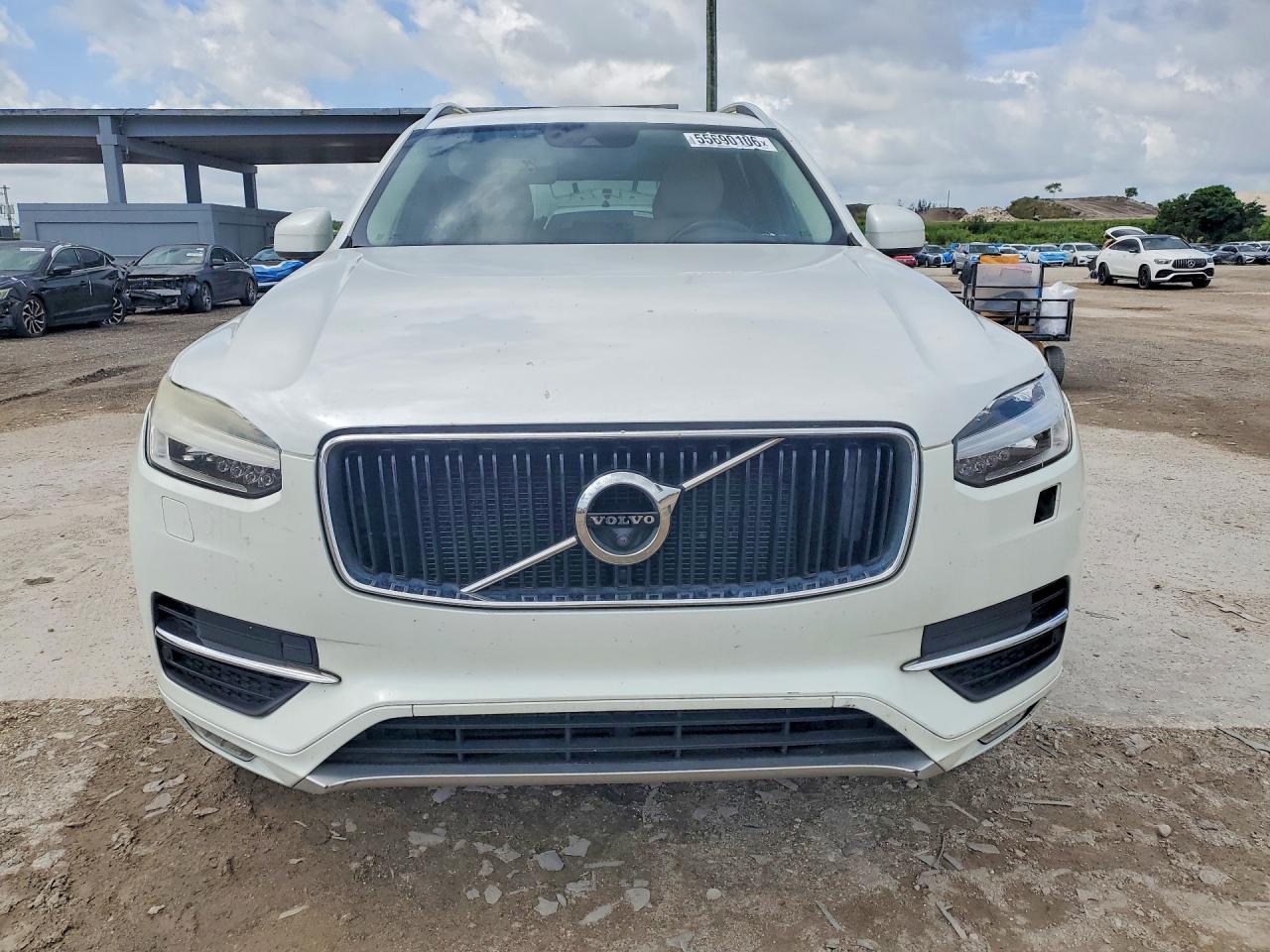 Volvo XC90 T5