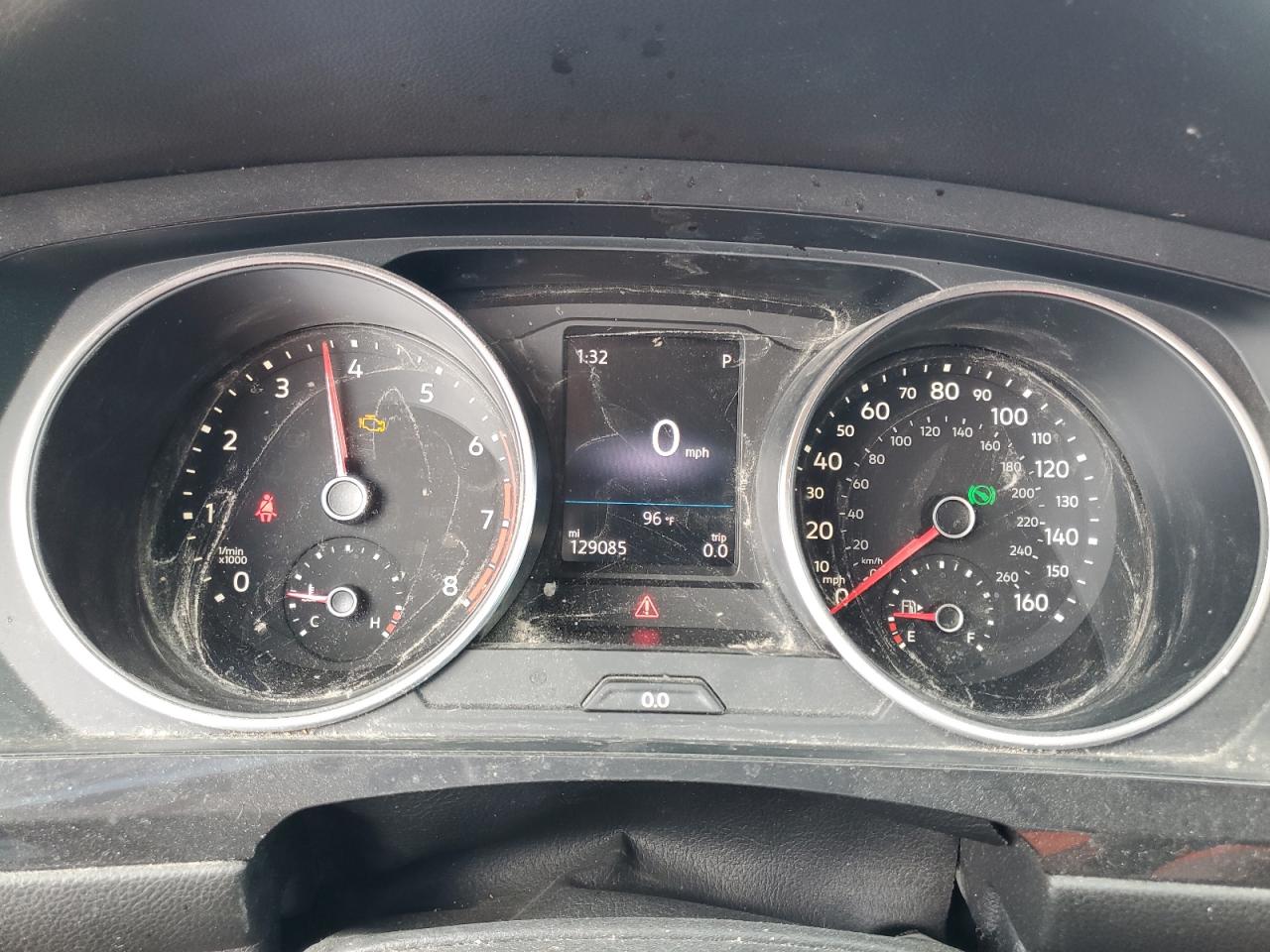 Volkswagen Tiguan S