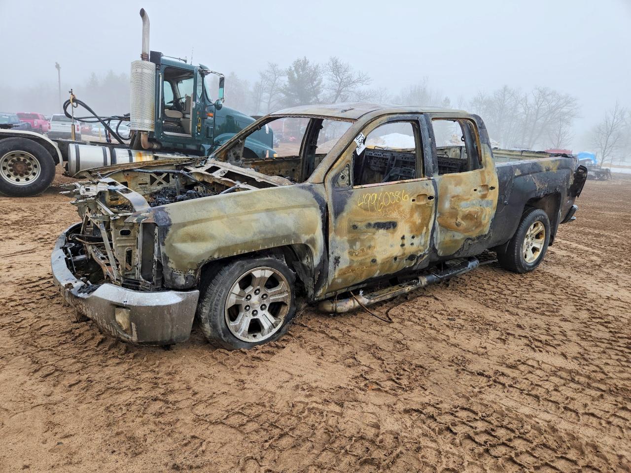 Salvage Chevrolet Silverado Image