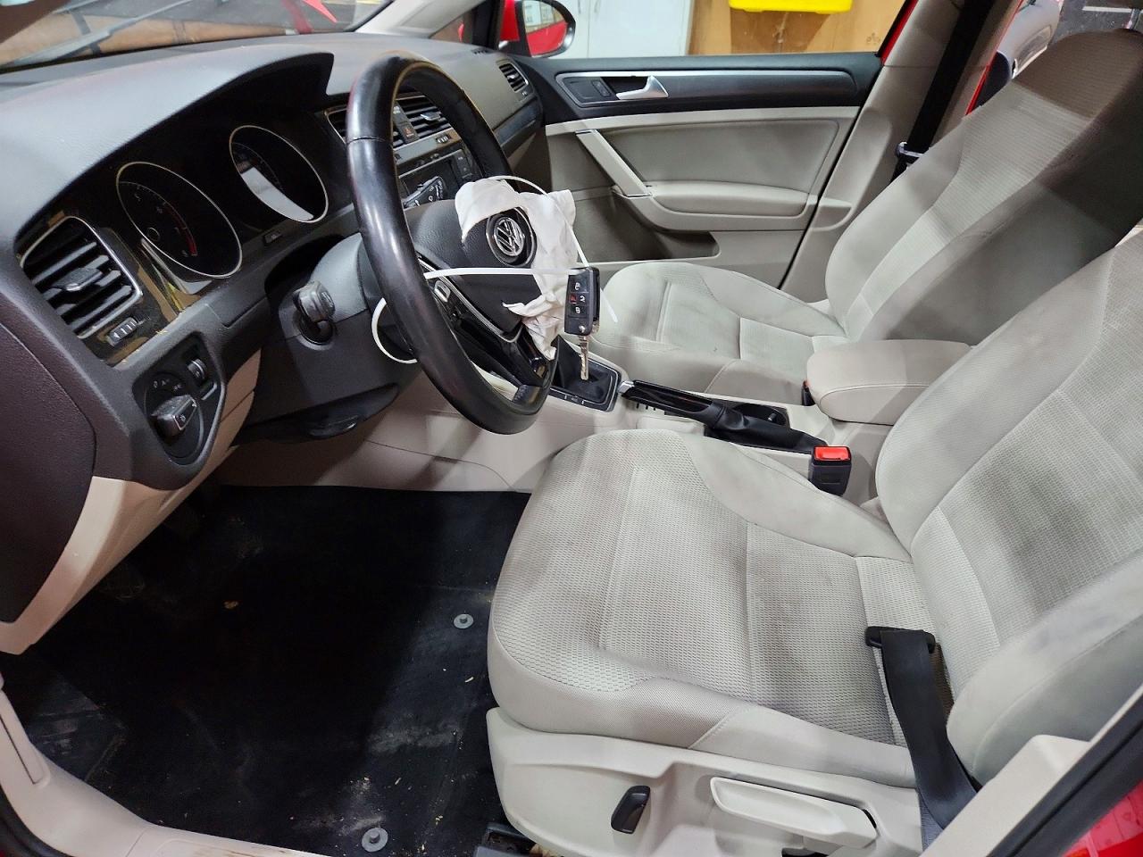 Volkswagen Golf S