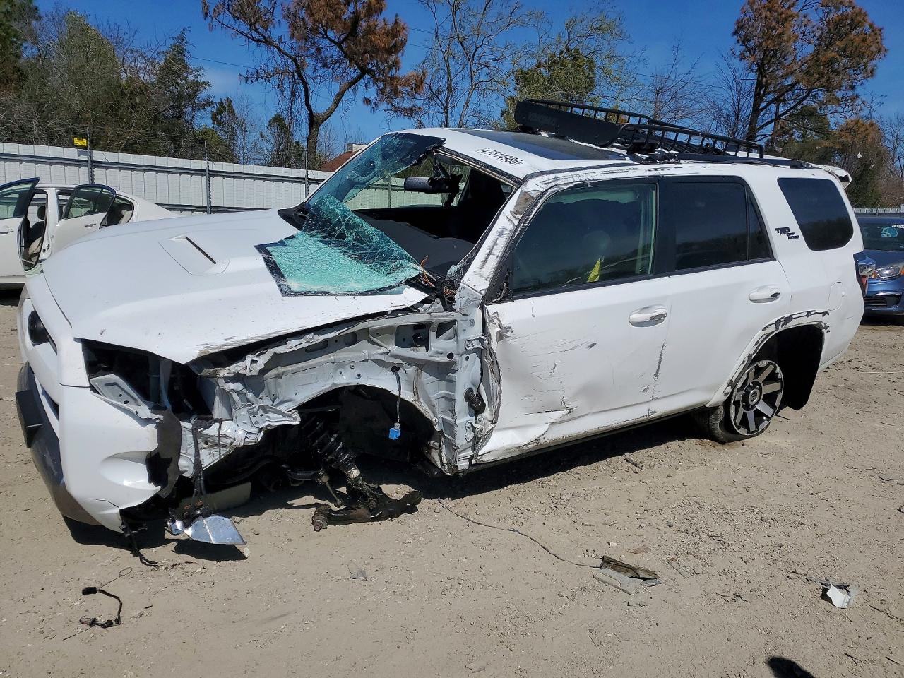 Salvage Toyota 4Runner Image