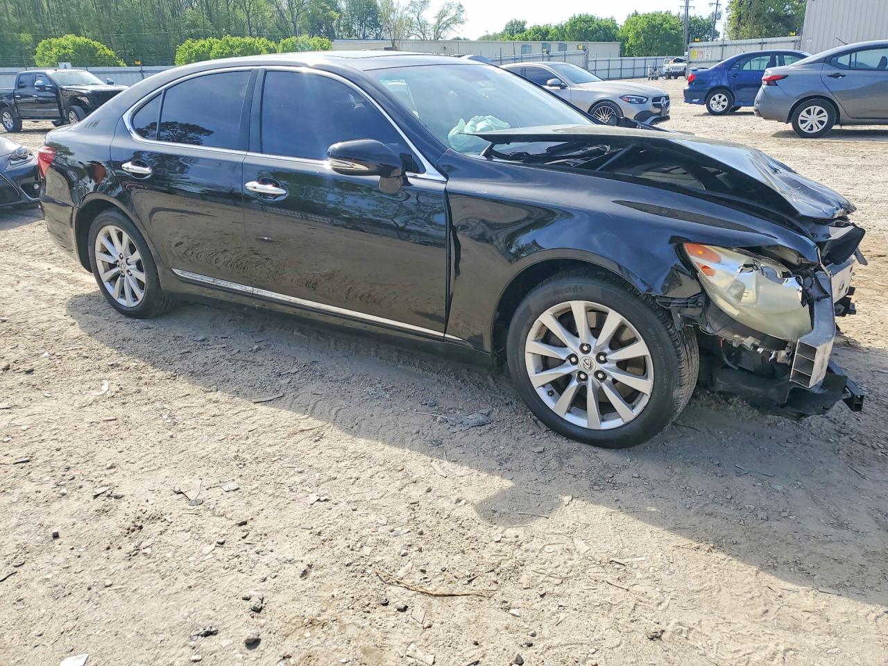 Lexus LS 460