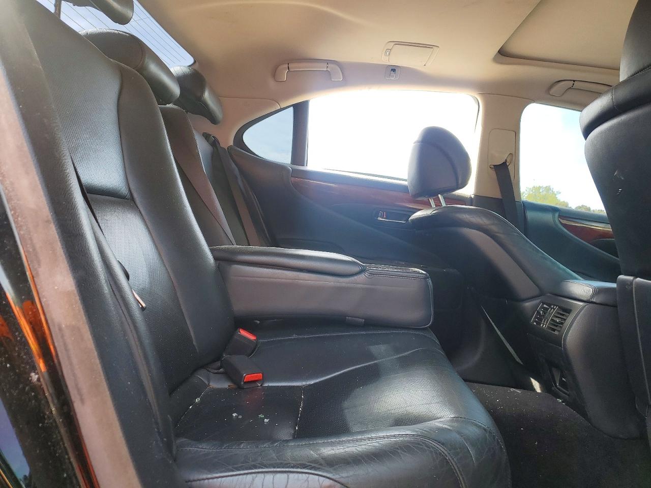 Lexus LS 460