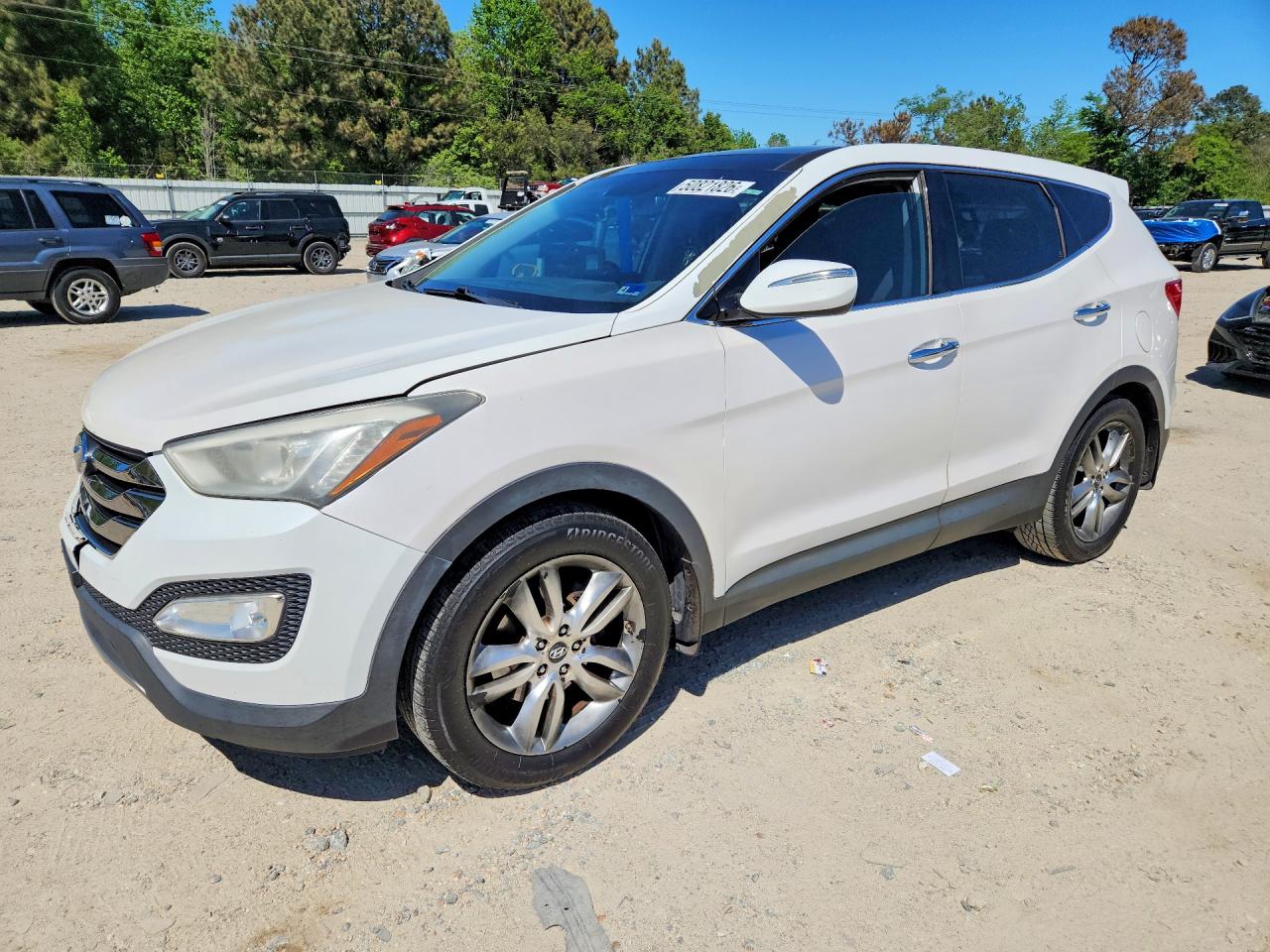Salvage Hyundai SANTA FE Image