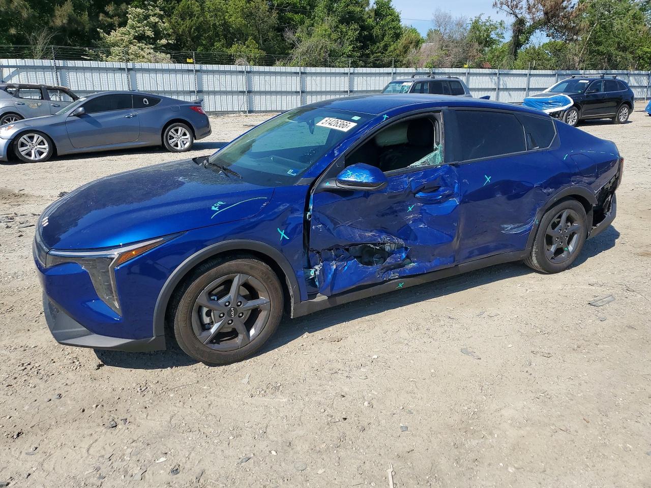 Salvage Kia K4 Image