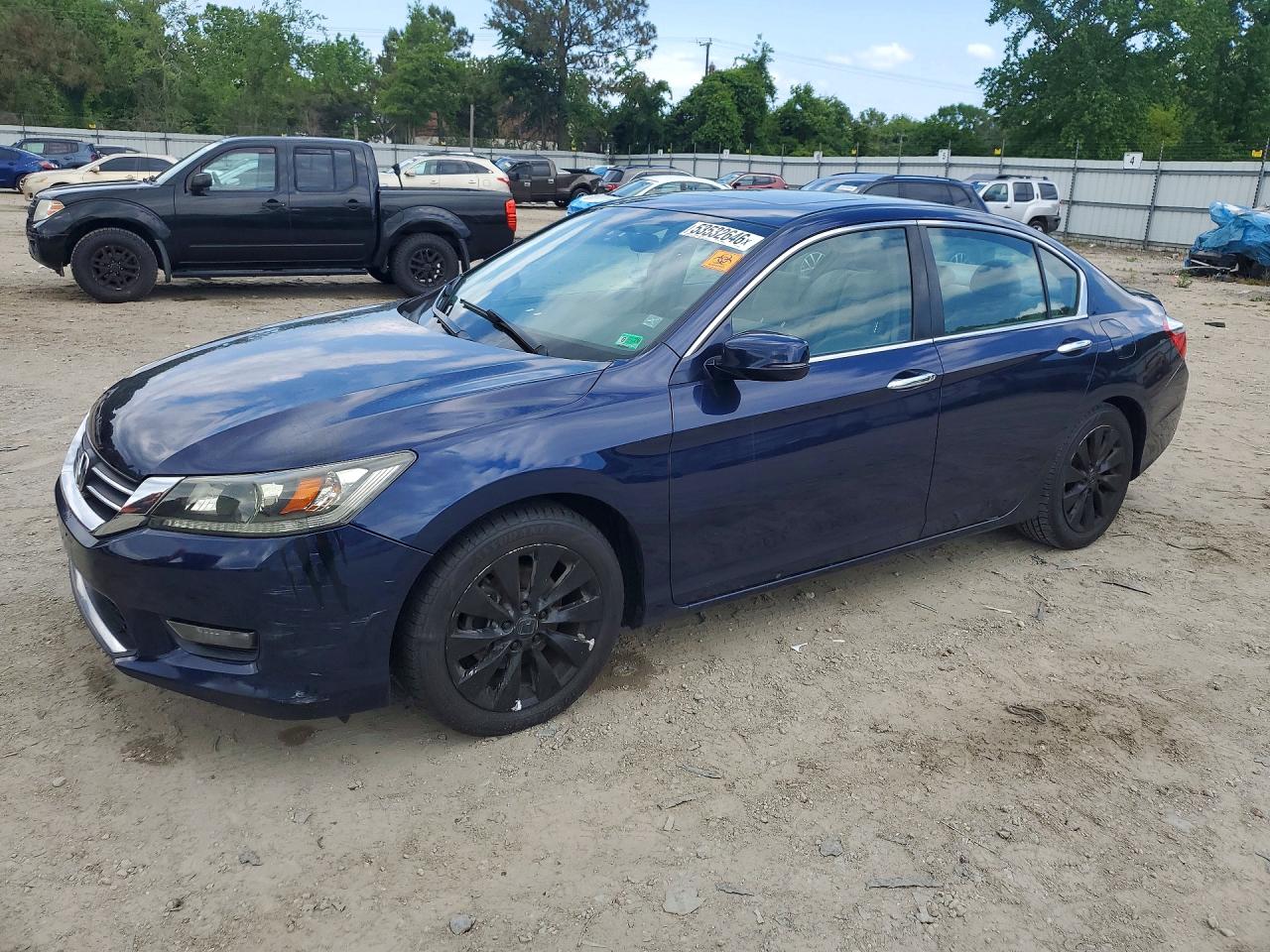 Salvage Honda Accord Image