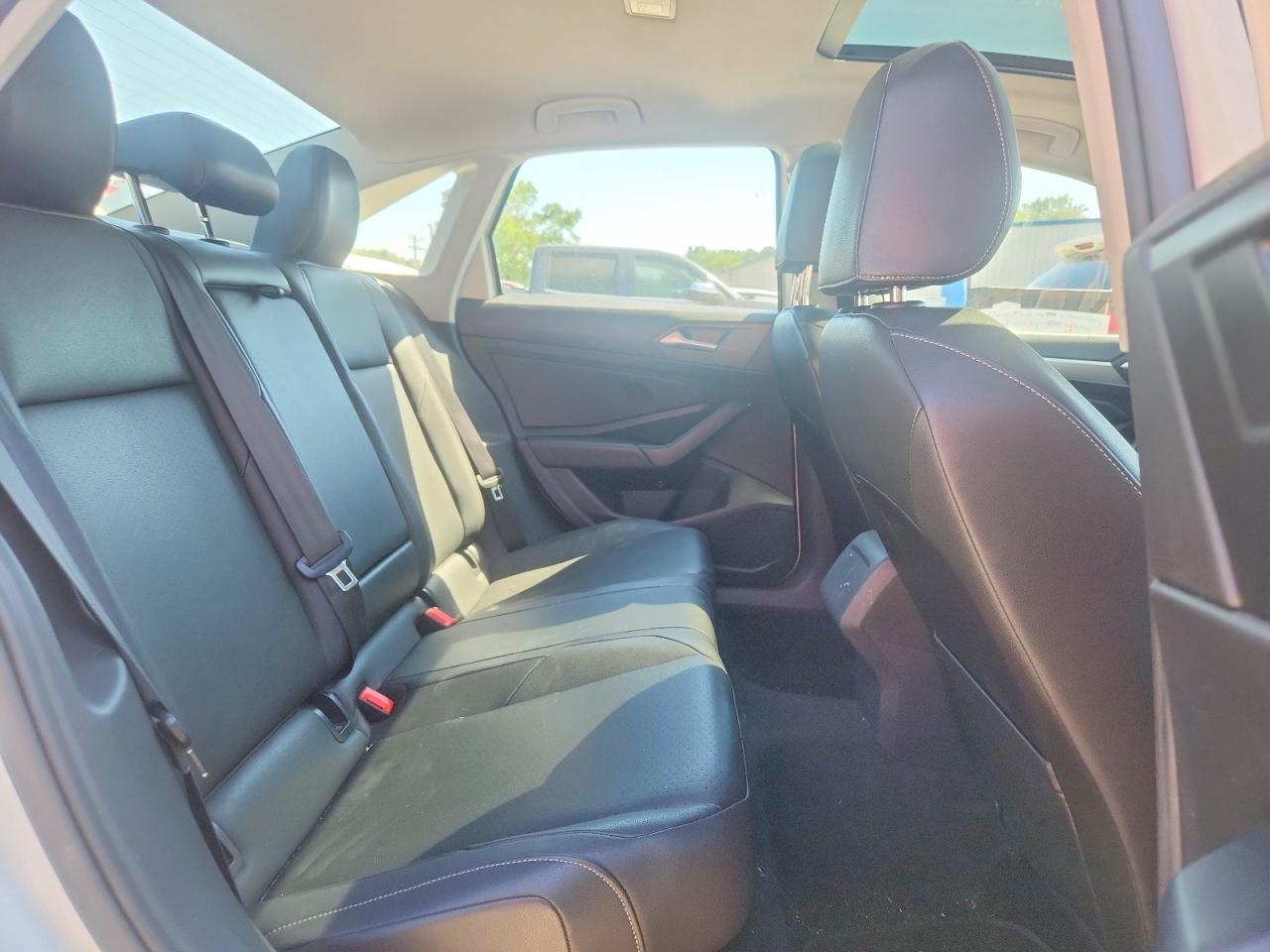 Volkswagen Jetta S