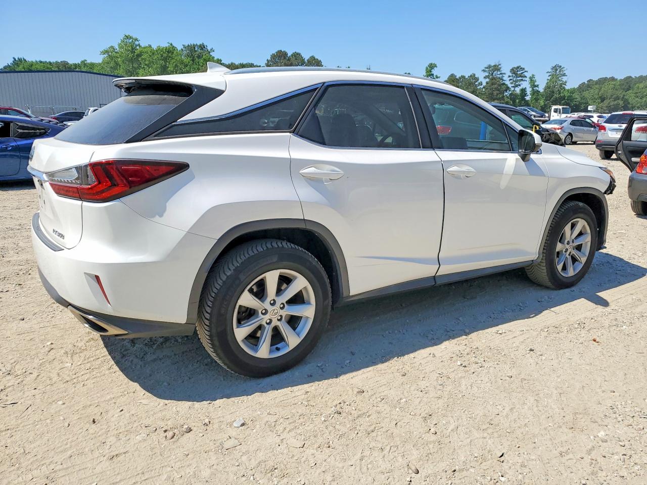 Lexus RX Base