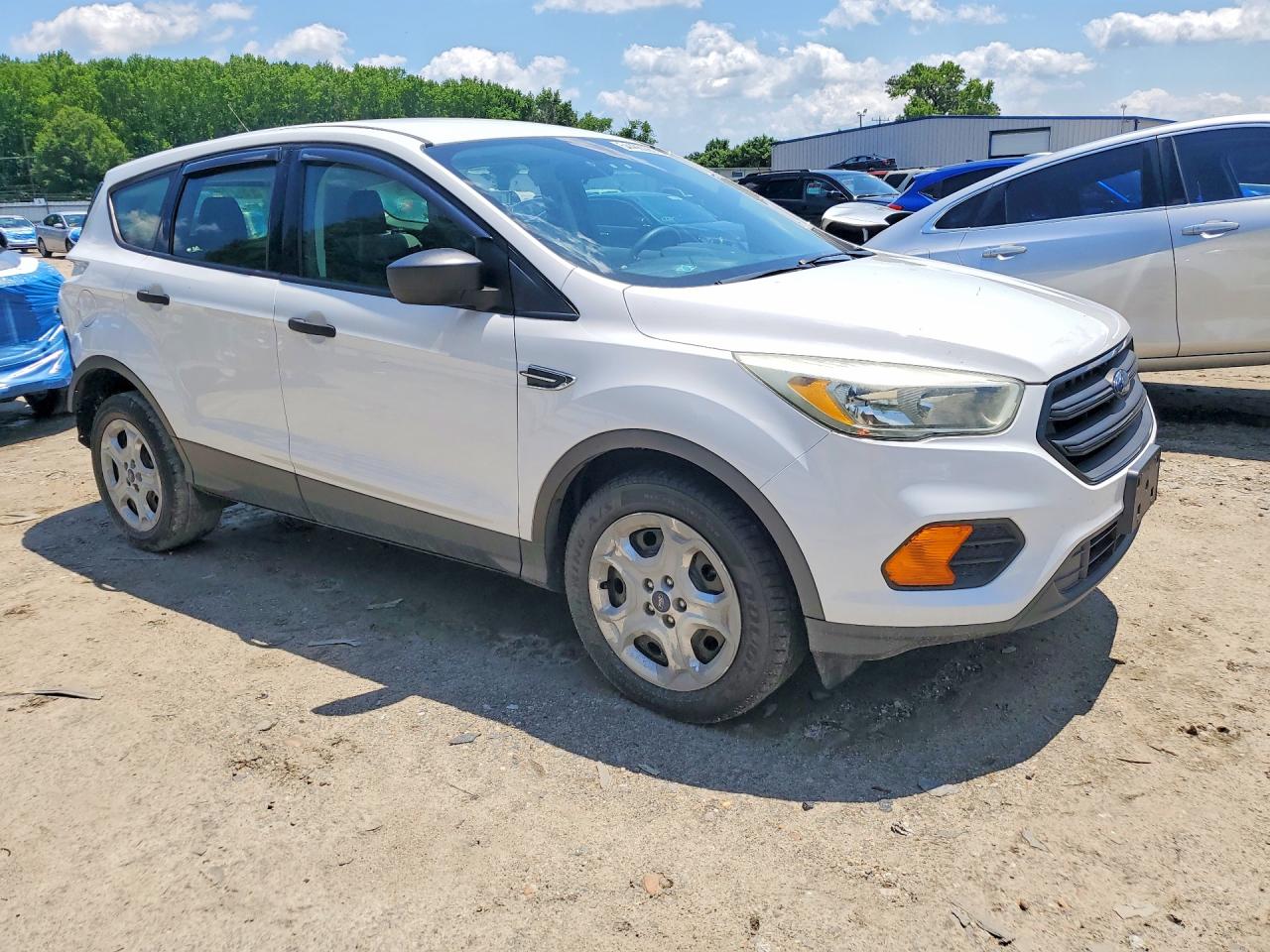 Ford Escape S