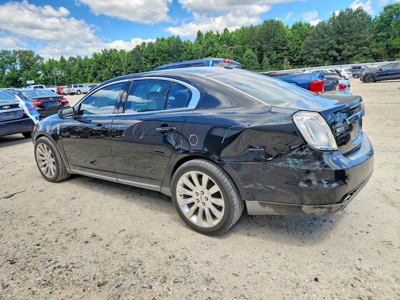 Lincoln MKS