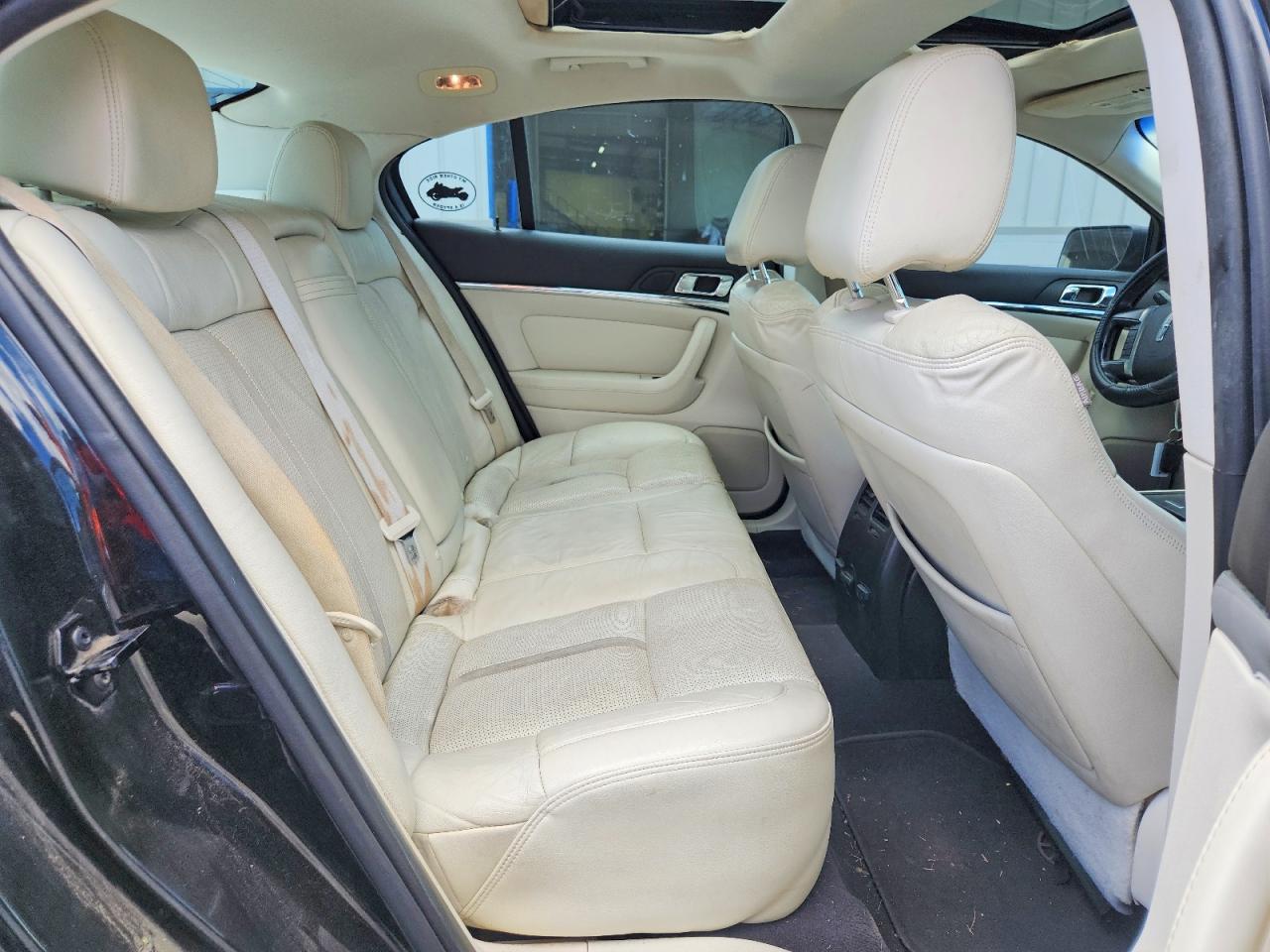 Lincoln MKS