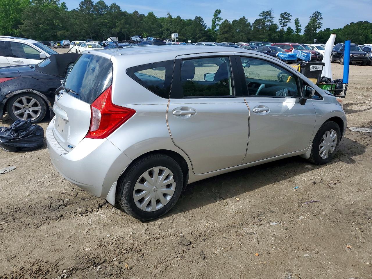 Nissan Versa S Plus