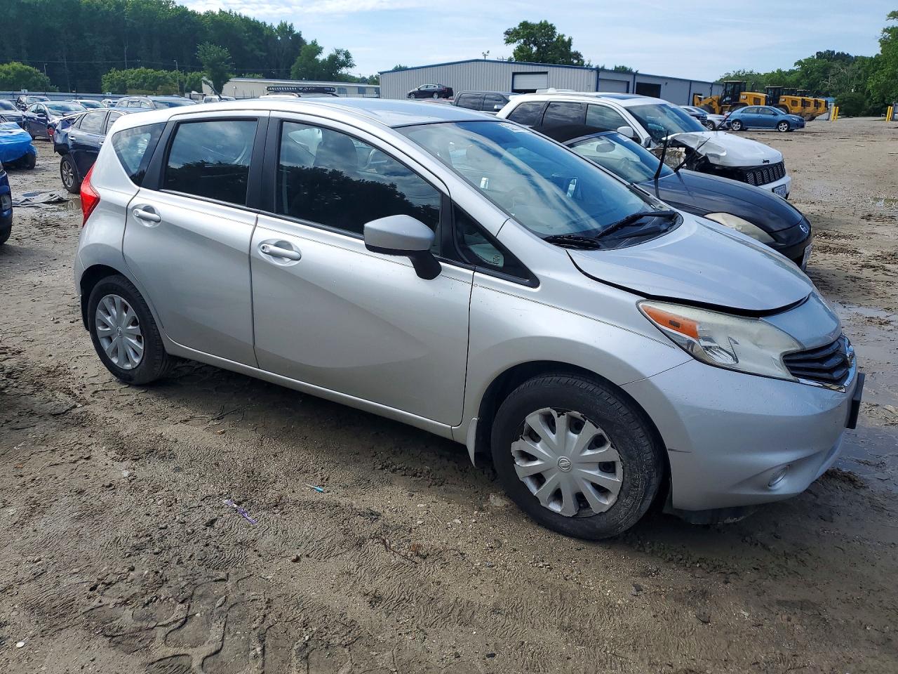 Nissan Versa S Plus