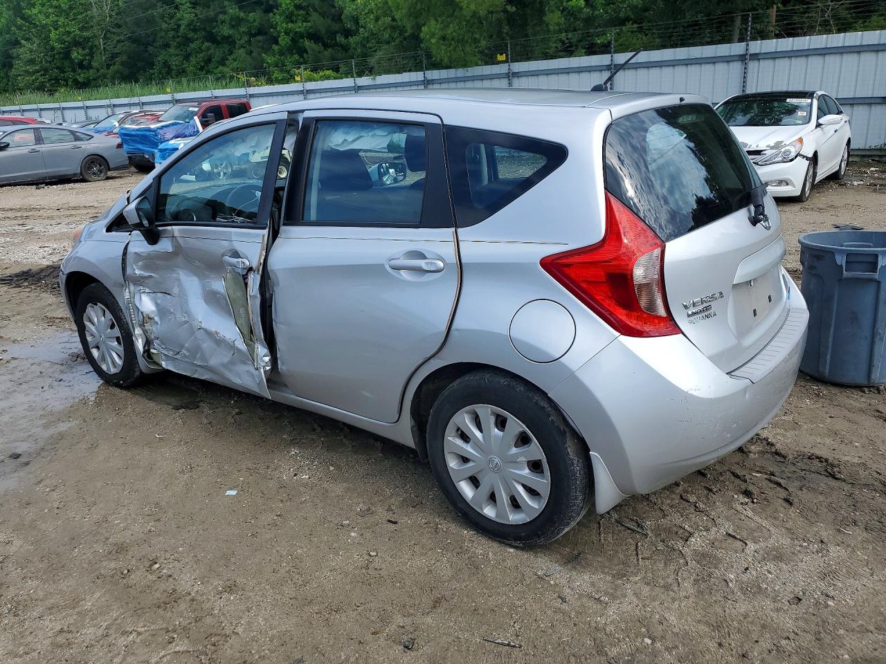 Nissan Versa S Plus