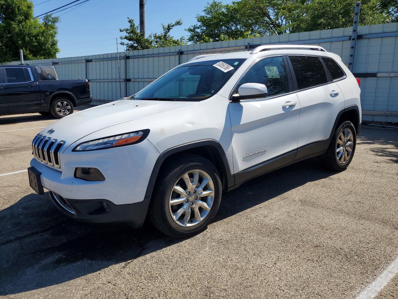 Salvage Jeep Cherokee Image