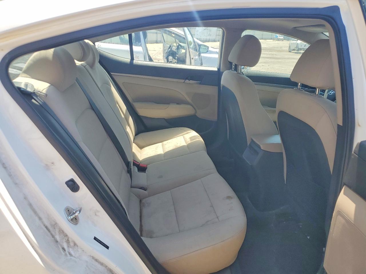 Hyundai ELANTRA Value Edition