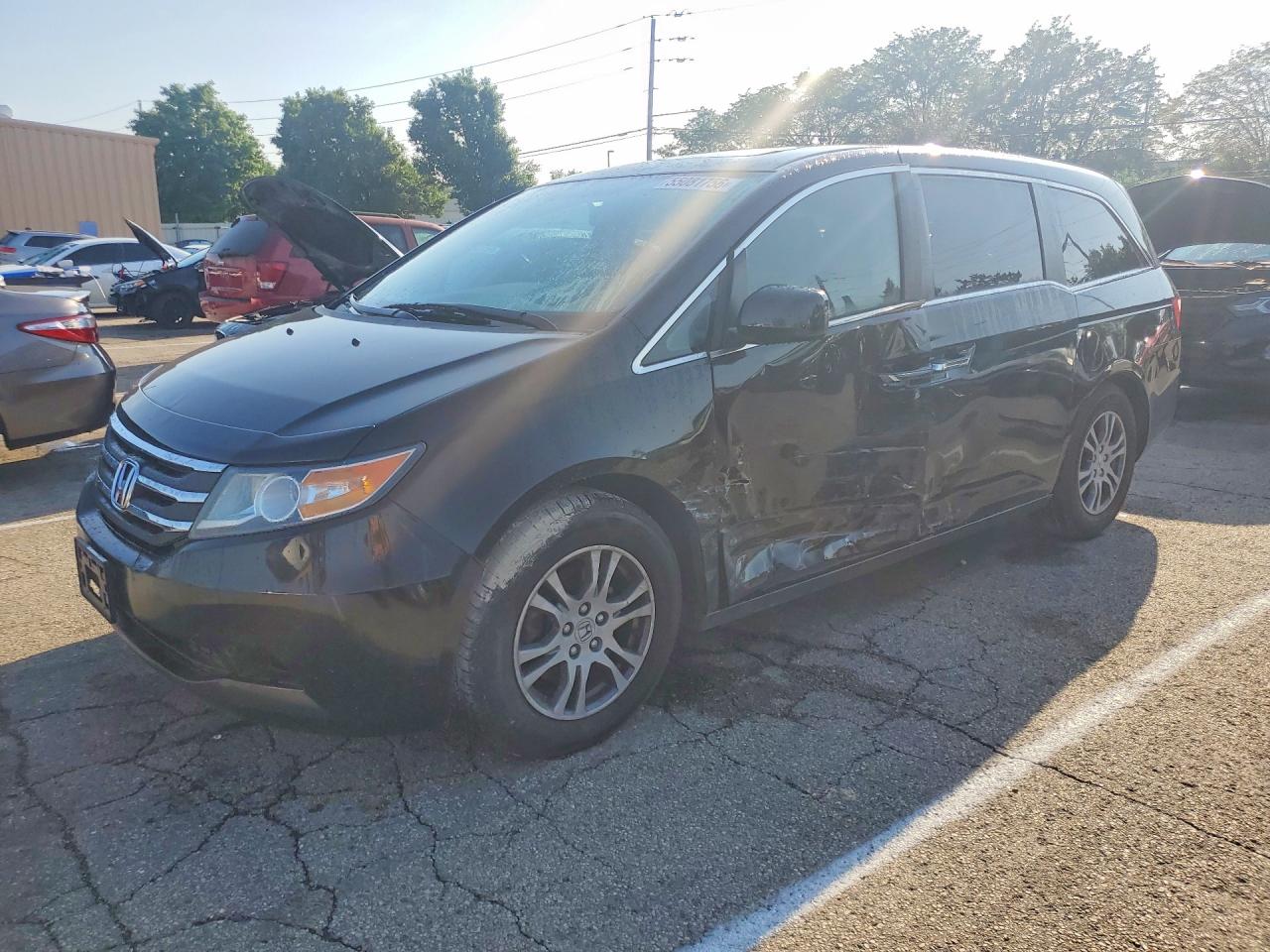 Salvage Honda Odyssey Image