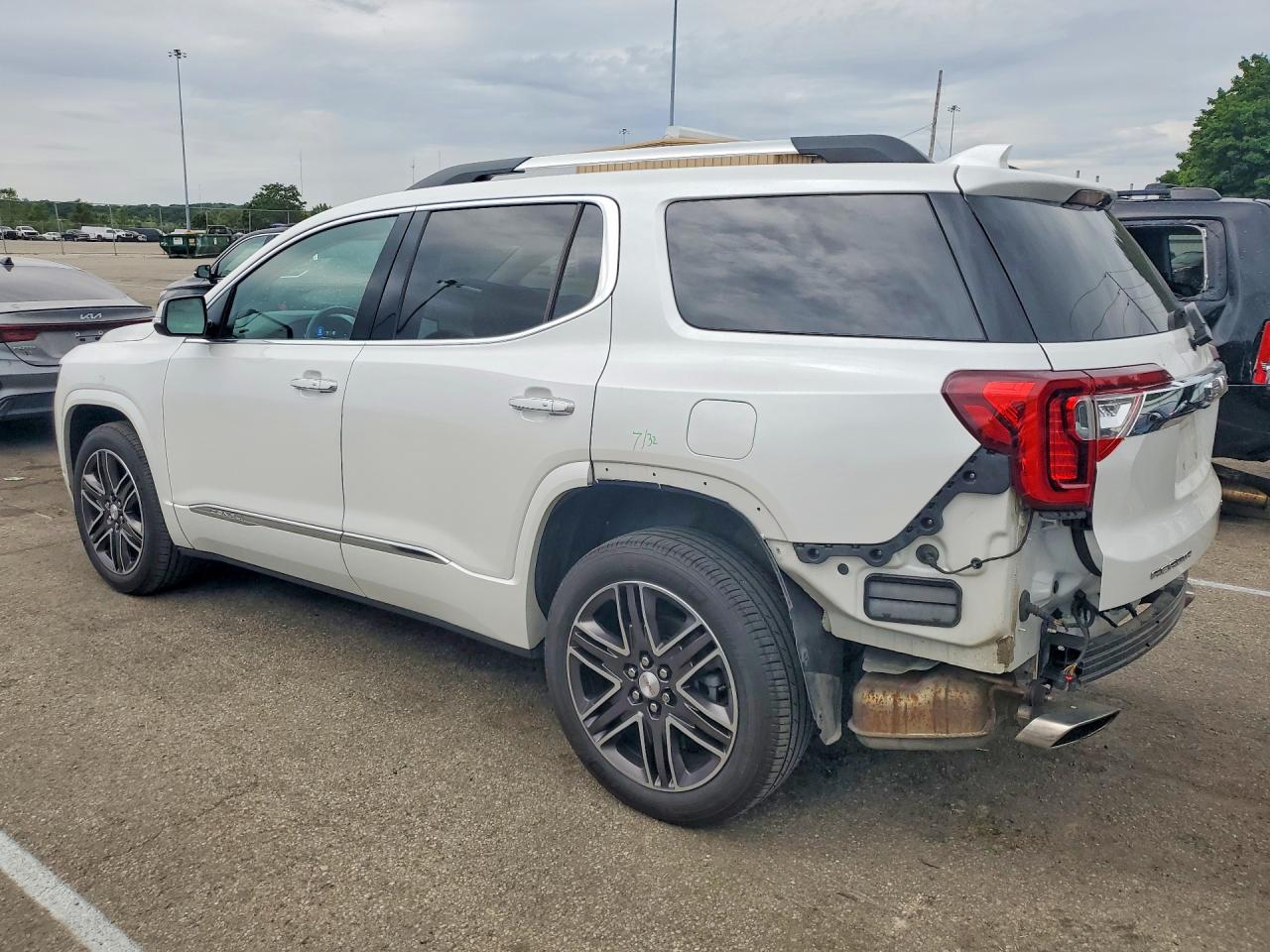 GMC Acadia Denali