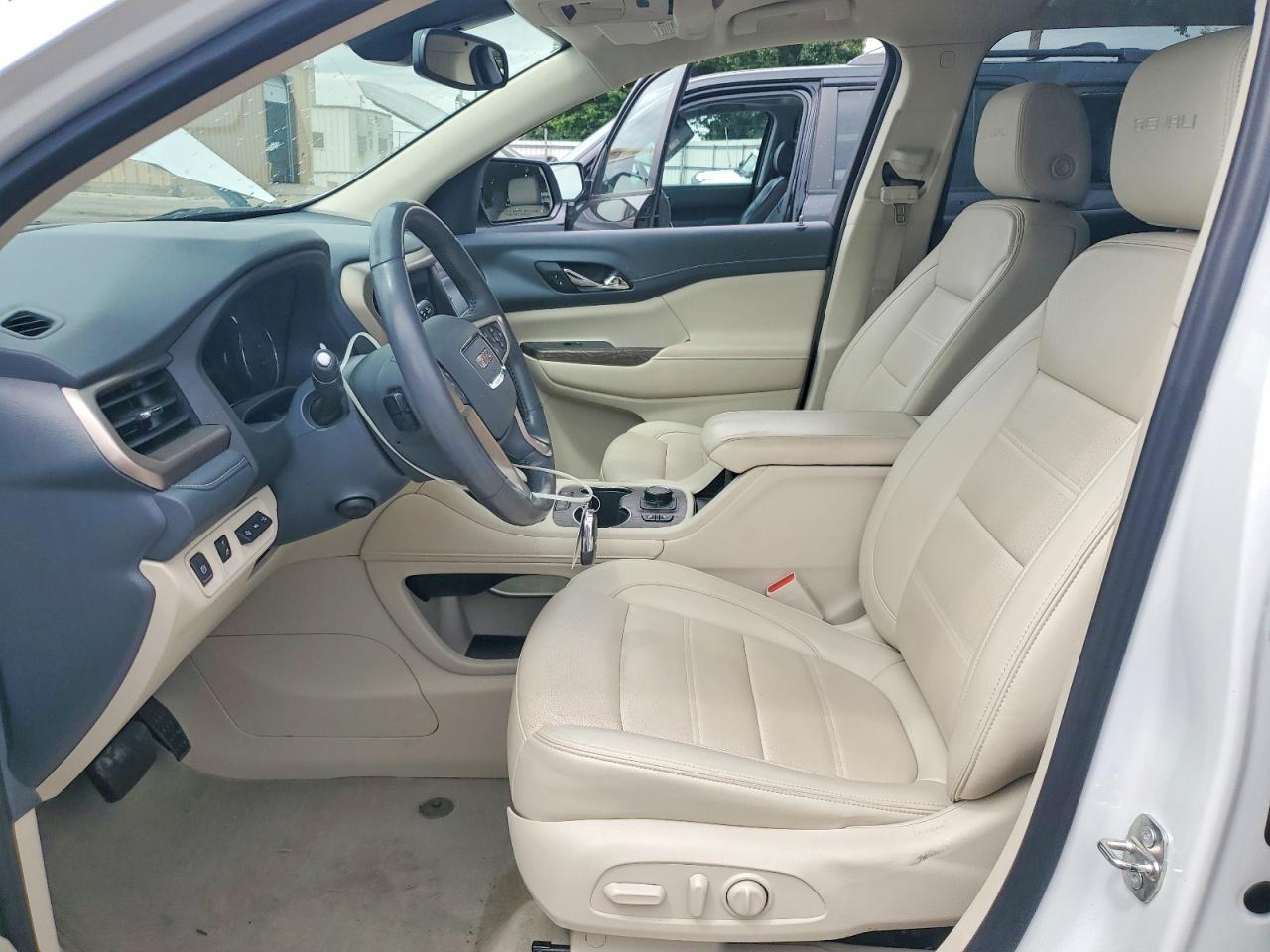 GMC Acadia Denali