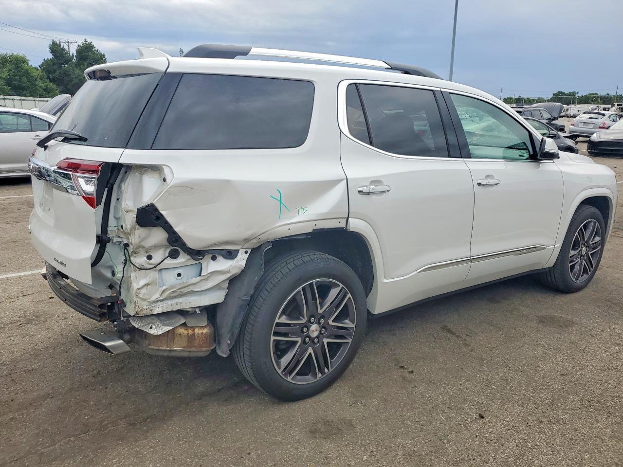 GMC Acadia Denali