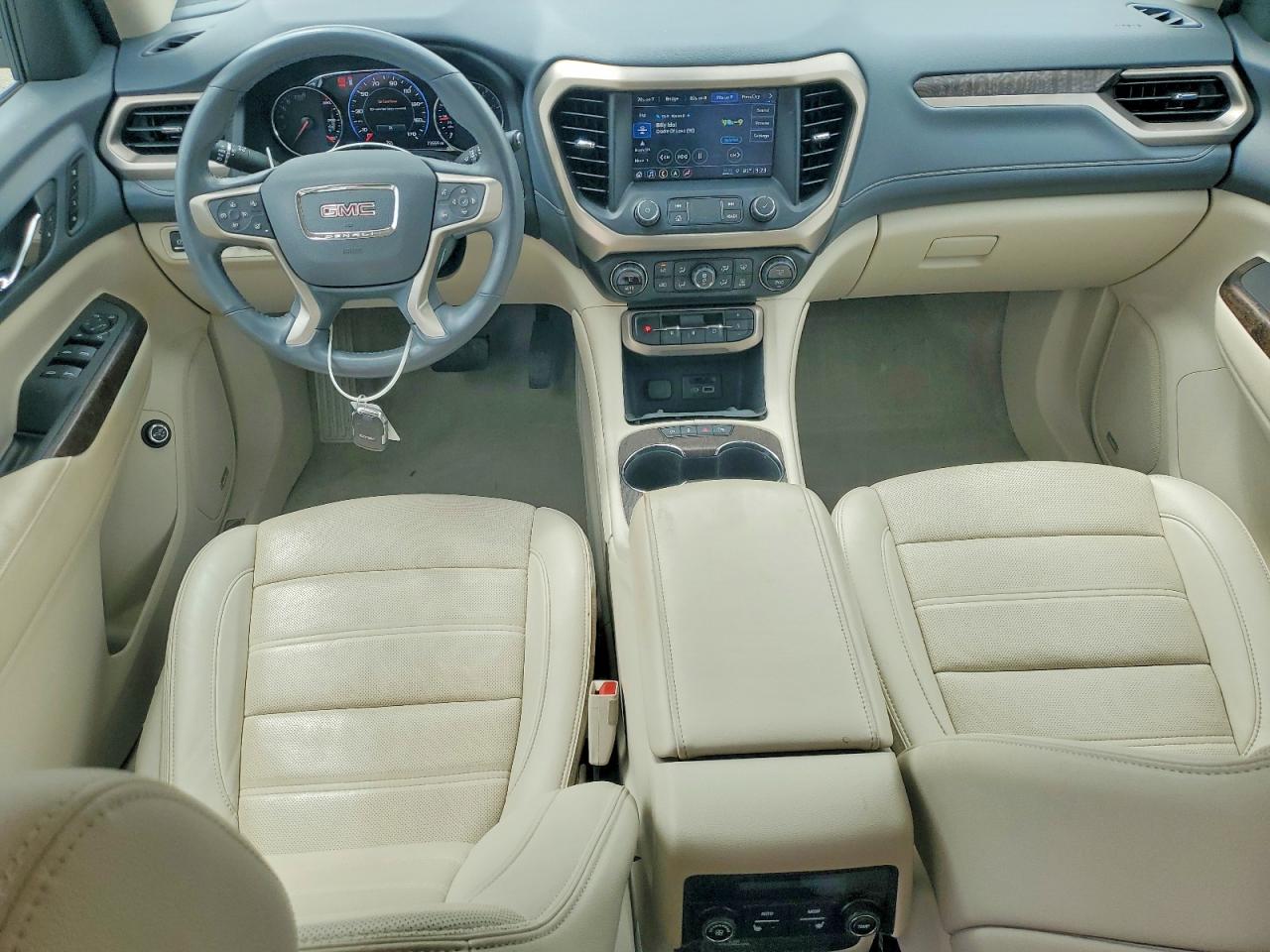 GMC Acadia Denali