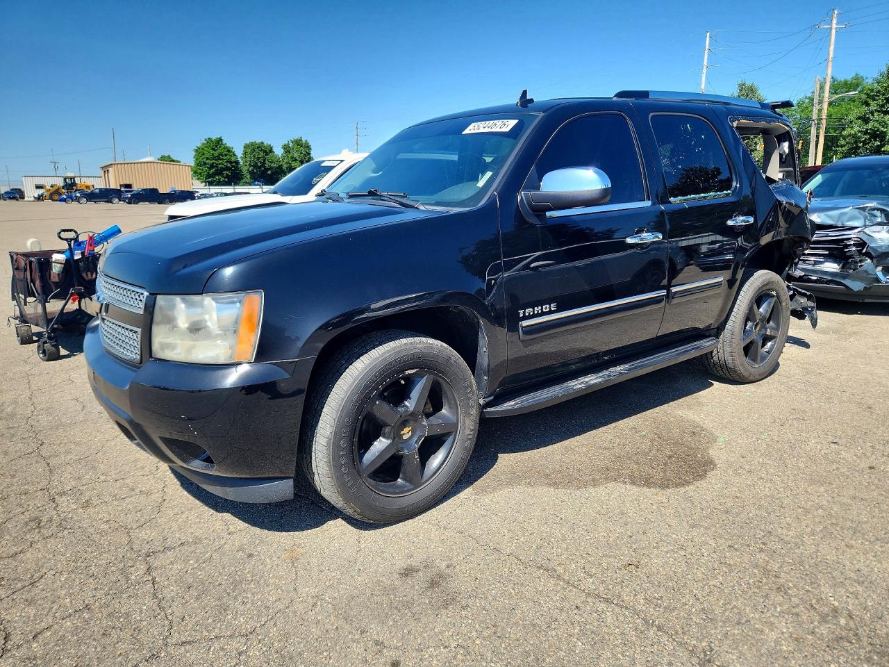 Salvage Chevrolet Tahoe Image
