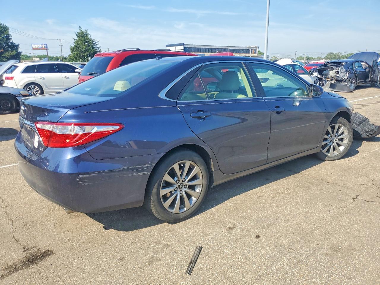 Toyota Camry Xle