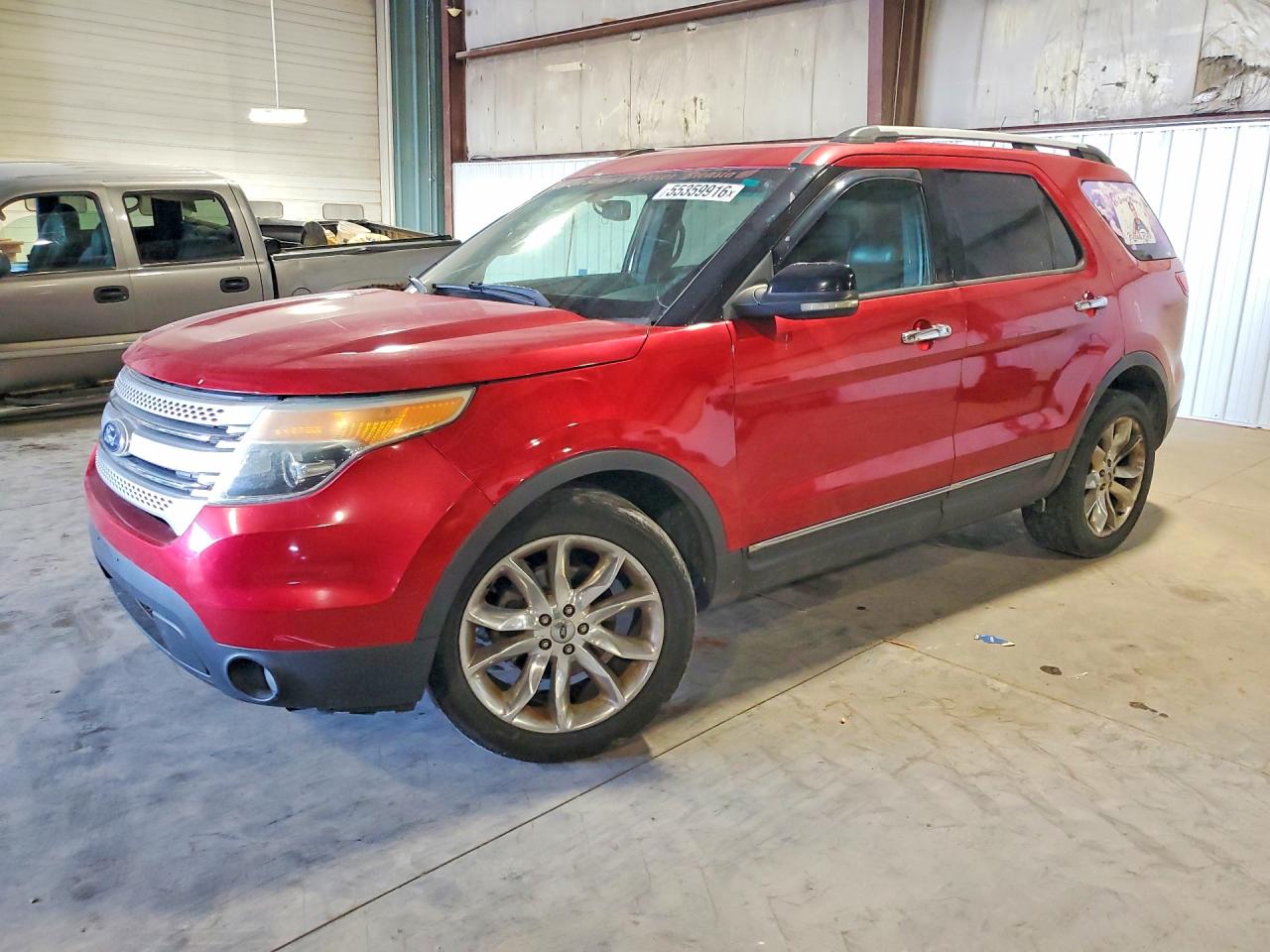 Salvage Ford Explorer Image